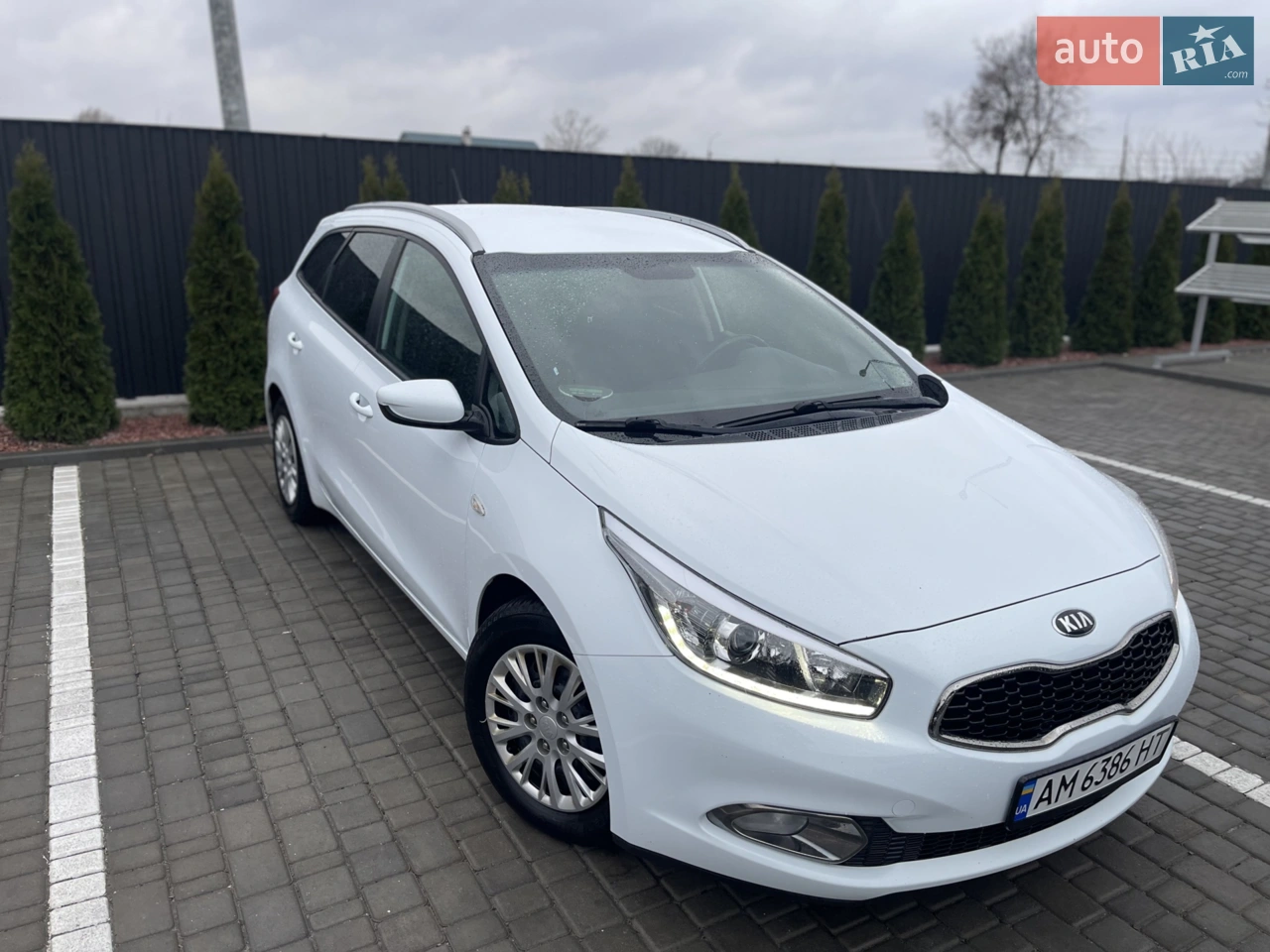 Авто без підкрасів не потребує вкладень.