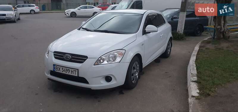 Хетчбек Kia Ceed 2009 в Хмельницькому фото 6 Хетчбек Kia Ceed 2009 в Хмельницькому