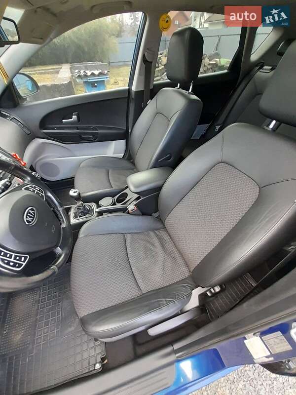 Хэтчбек Kia Ceed 2008 в Мукачево