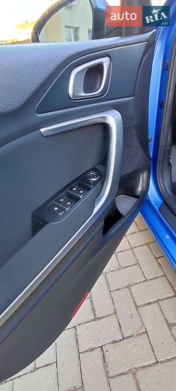 Хэтчбек Kia Ceed 2019 в Ужгороде