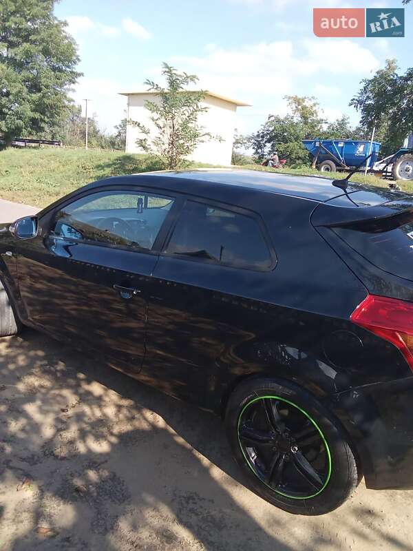 Хетчбек Kia Ceed 2010 в Роздільній