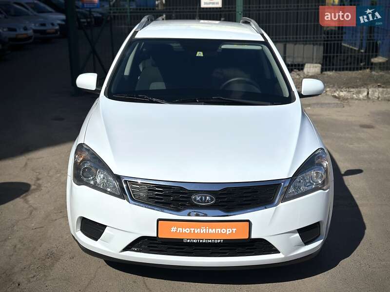 Универсал Kia Ceed 2011 в Сумах