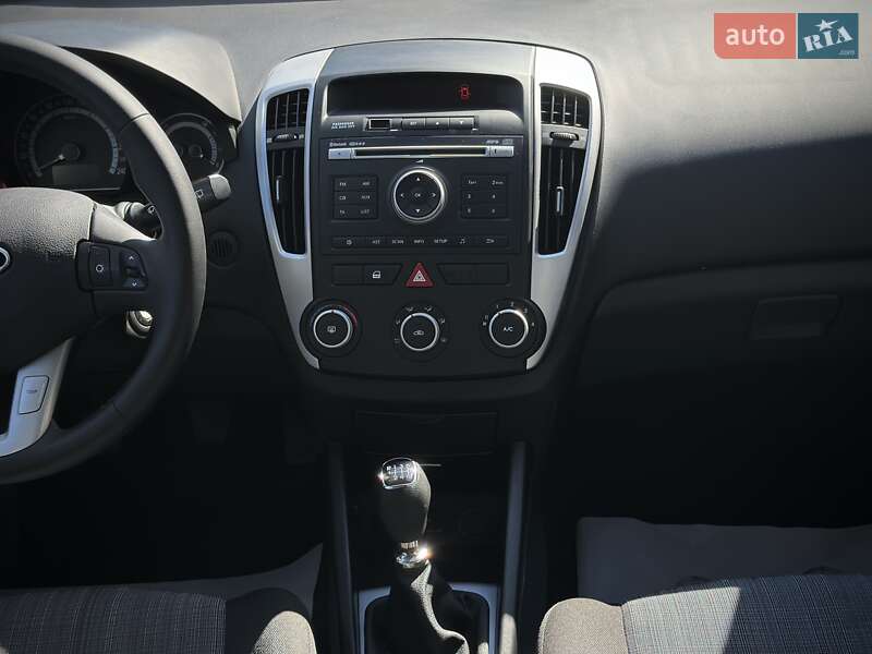Универсал Kia Ceed 2011 в Сумах