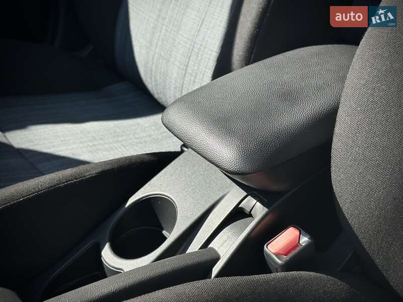 Универсал Kia Ceed 2011 в Сумах