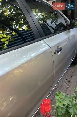 Хэтчбек Kia Ceed 2007 в 