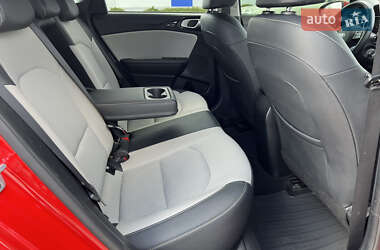 Хэтчбек Kia Ceed 2019 в 