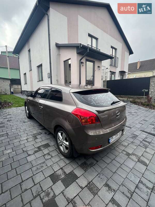 Хетчбек Kia Ceed 2008 в Рівному фото 14 Хетчбек Kia Ceed 2008 в Рівному