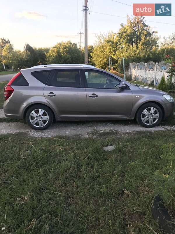 Универсал Kia Ceed 2007 в Запорожье