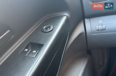 Хетчбек Kia Ceed 2008 в 