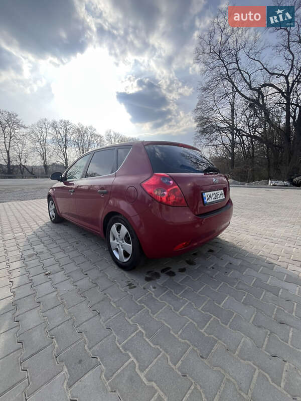Хэтчбек Kia Ceed 2007 в Виннице