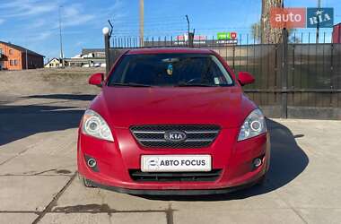 Хетчбек Kia Ceed 2007 в 