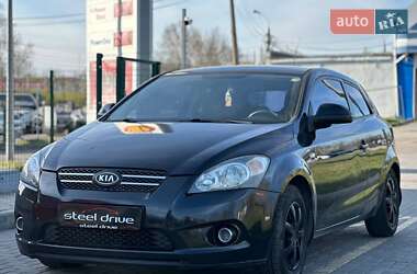 Хэтчбек Kia Ceed 2008 в Николаеве