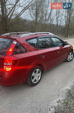 Универсал Kia Ceed 2009 в 