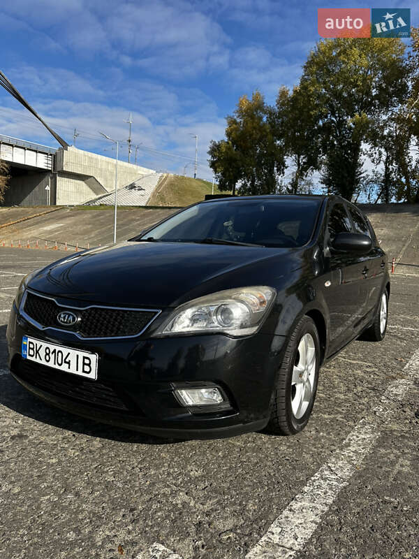 Kia Ceed 2011