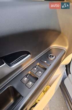 Хэтчбек Kia Ceed 2008 в 