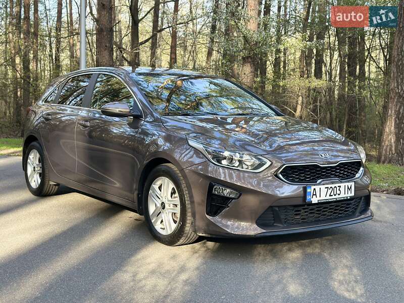 Хэтчбек Kia Ceed 2019 в 