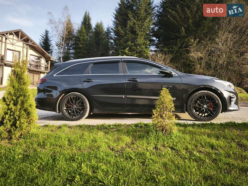 Универсал Kia Ceed 2019 в Киеве