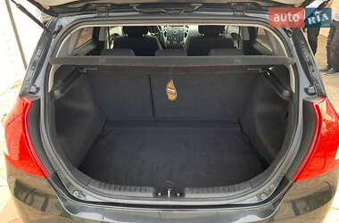 Хэтчбек Kia Ceed 2009 в 