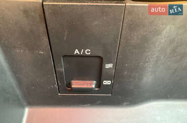 Хэтчбек Kia Ceed 2009 в 