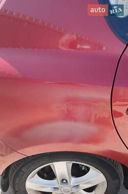 Хэтчбек Kia Ceed 2007 в 