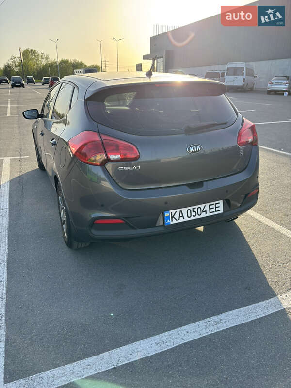 Хетчбек Kia Ceed 2015 в Ірпені фото 6 Хетчбек Kia Ceed 2015 в Ірпені