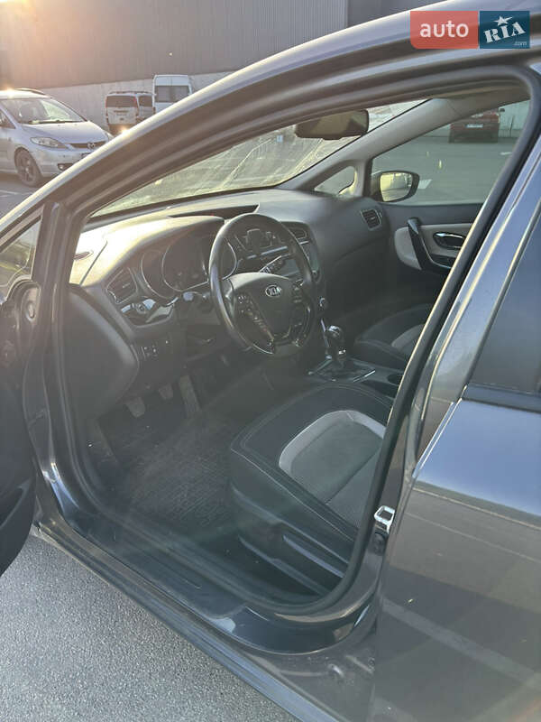 Хетчбек Kia Ceed 2015 в Ірпені фото 14 Хетчбек Kia Ceed 2015 в Ірпені