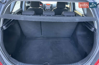 Хэтчбек Kia Ceed 2007 в 