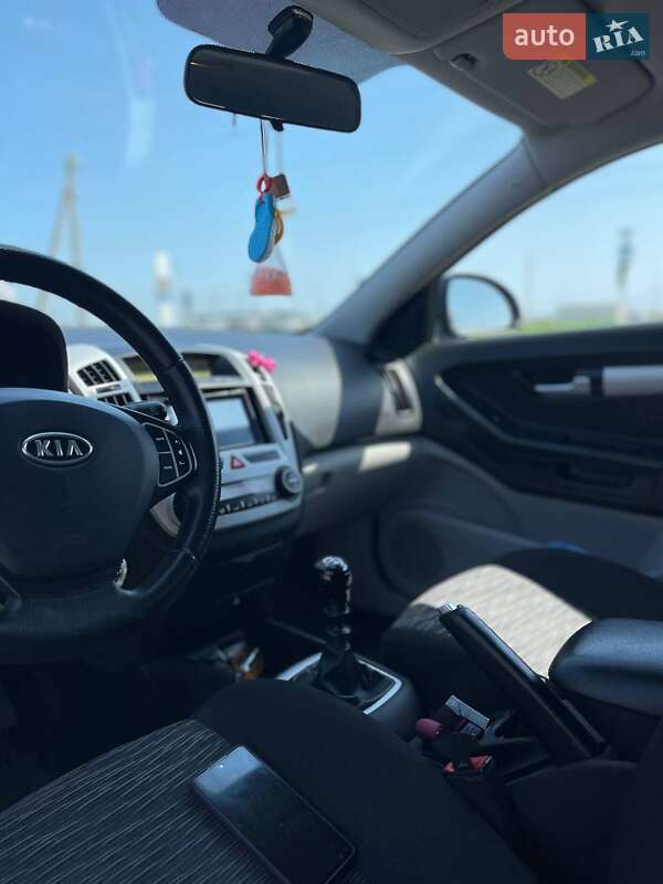Хетчбек Kia Ceed 2008 в Одесі