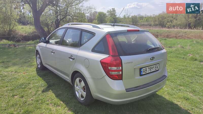 Универсал Kia Ceed 2008 в Гайсине