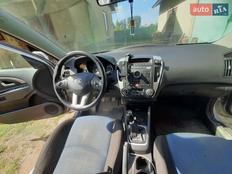 Універсал Kia Ceed 2010 в Бродах