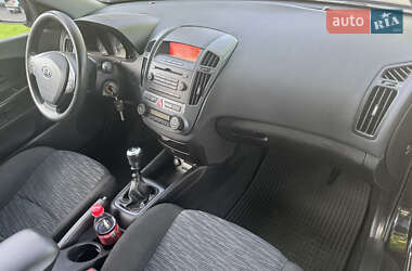 Универсал Kia Ceed 2009 в 