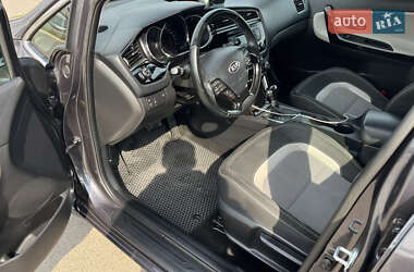 Хэтчбек Kia Ceed 2017 в 