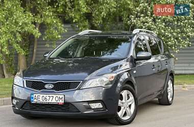 Універсал Kia Ceed 2012 в Дніпрі