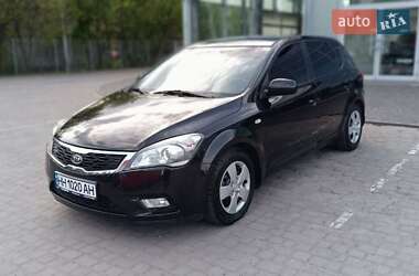 Хетчбек Kia Ceed 2009 в Павлограді