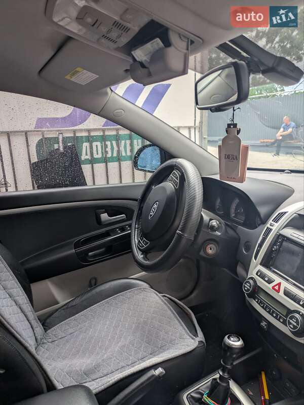 Хэтчбек Kia Ceed 2008 в Тернополе