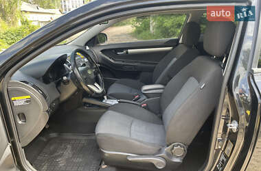 Хетчбек Kia Ceed 2010 в 