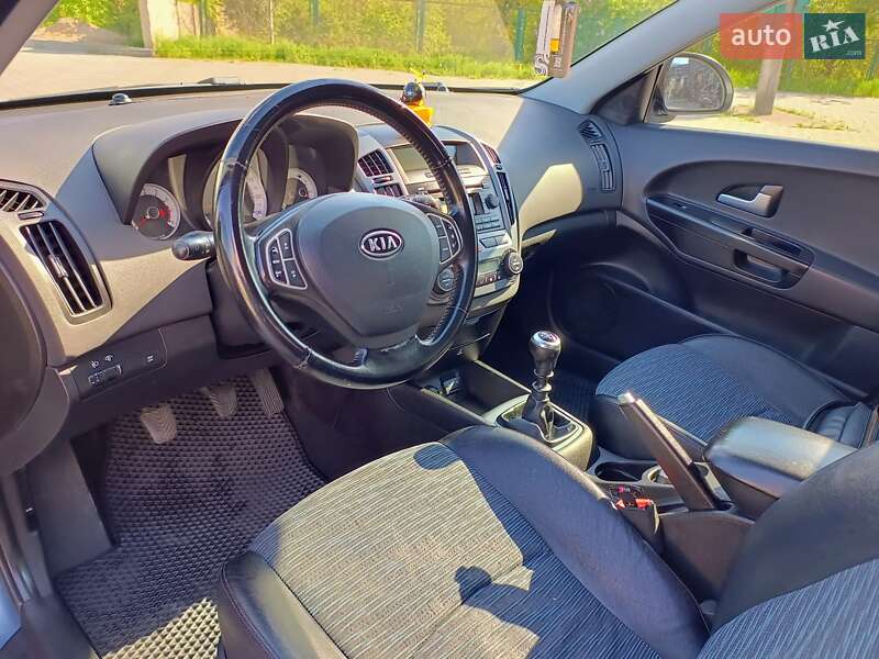 Универсал Kia Ceed 2007 в Ковеле
