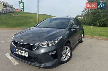Хэтчбек Kia Ceed 2018 в Киеве