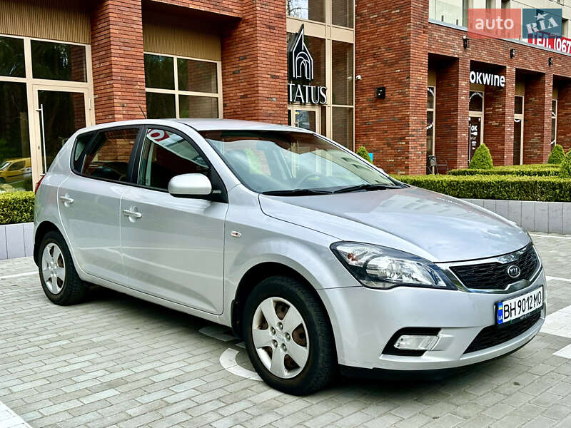 Хетчбек Kia Ceed 2011 в Ірпені