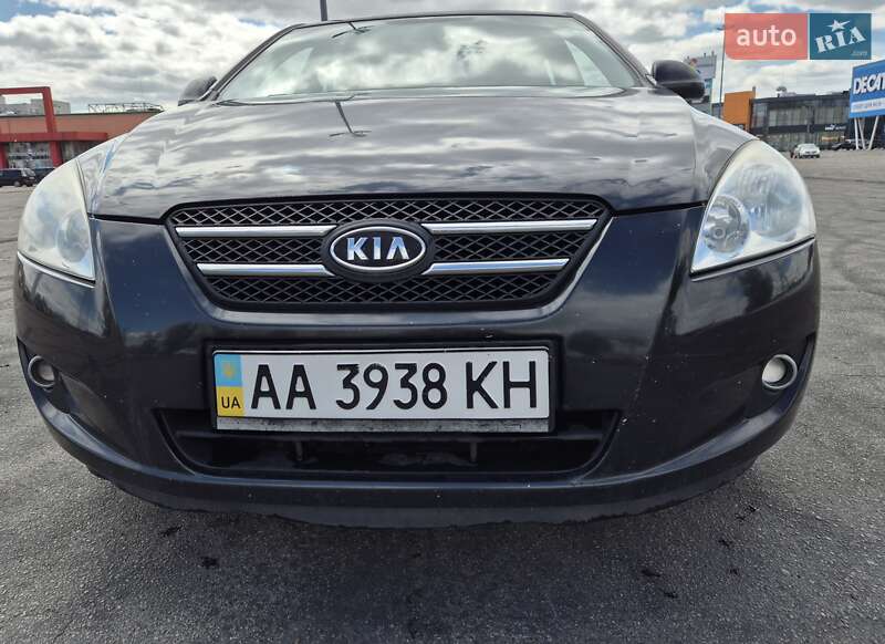 Хэтчбек Kia Ceed 2008 в Киеве