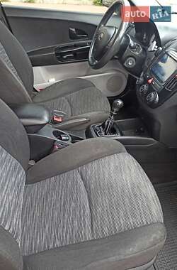 Хетчбек Kia Ceed 2008 в 