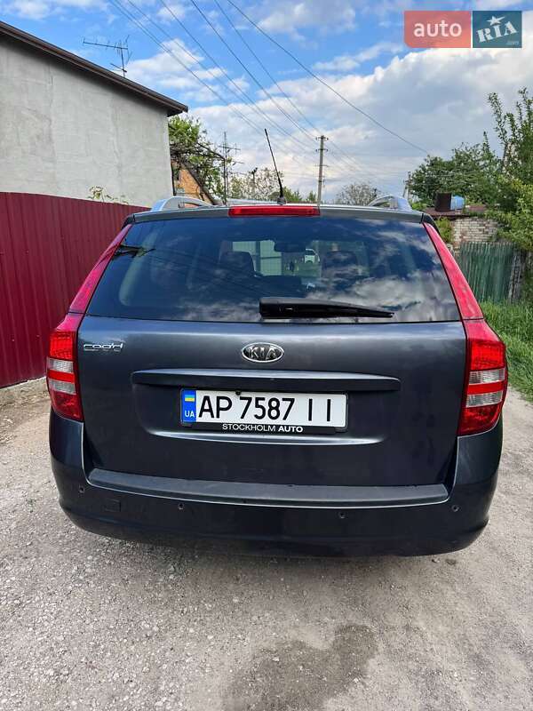 Универсал Kia Ceed 2008 в Запорожье