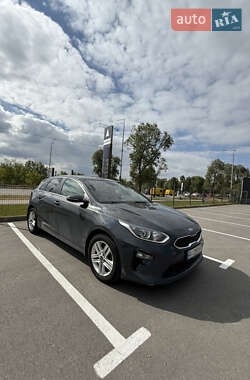 Хэтчбек Kia Ceed 2019 в 
