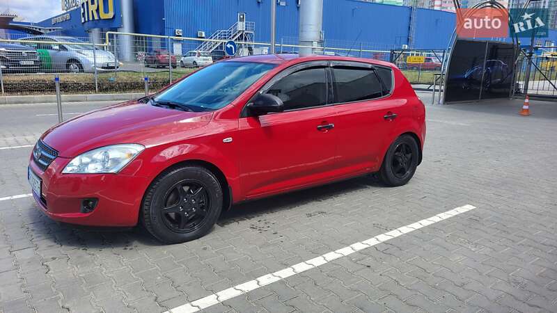 Хэтчбек Kia Ceed 2007 в Одессе