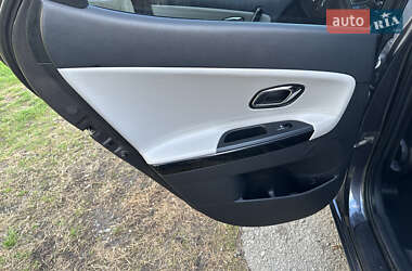 Хэтчбек Kia Ceed 2013 в 