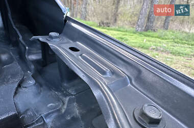 Хэтчбек Kia Ceed 2013 в 