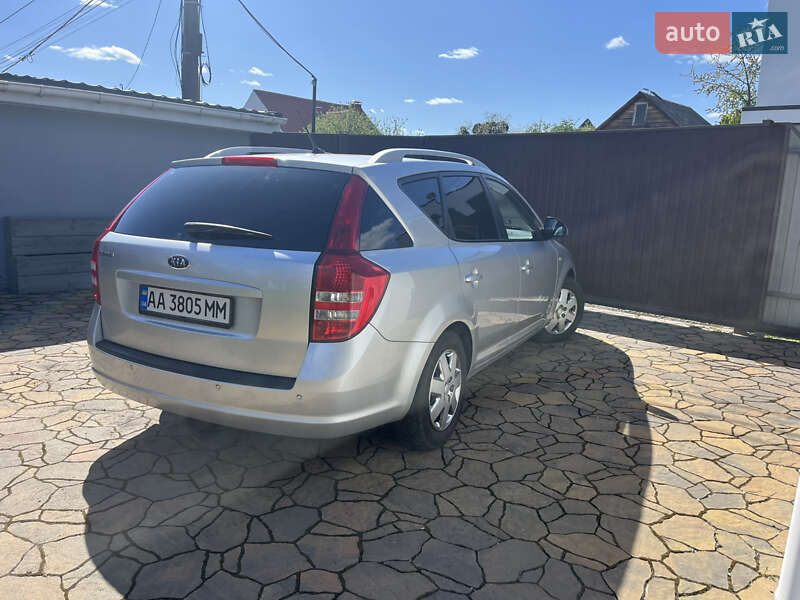 Универсал Kia Ceed 2008 в Киеве