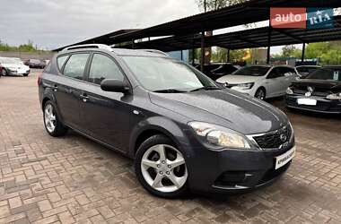 Универсал Kia Ceed 2010 в Кривом Роге