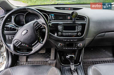 Хэтчбек Kia Ceed 2016 в 