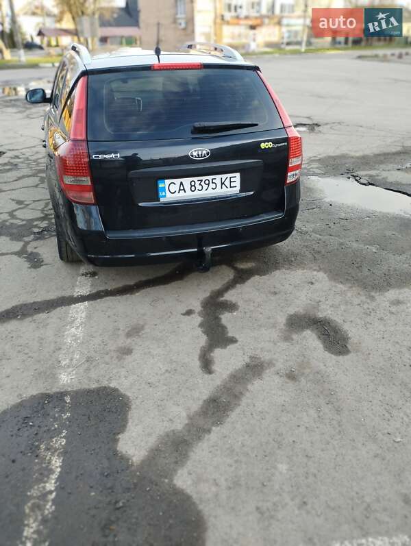 Универсал Kia Ceed 2010 в Лысянке